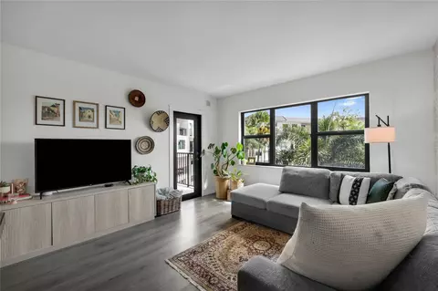 1000 River Reach Dr #302, Fort Lauderdale, FL 33315