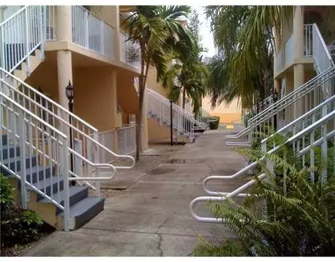 Undisclosed, Hialeah, FL 33015 photo 1