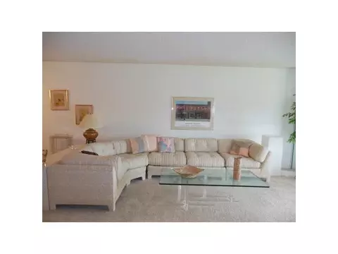 Undisclosed, Pompano Beach, FL 33069 photo 1