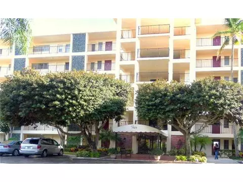 Undisclosed, Pompano Beach, FL 33069 photo 1