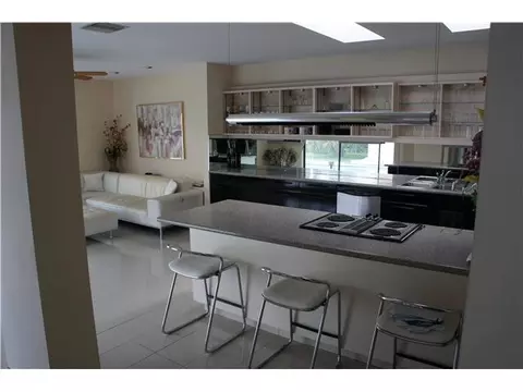 Undisclosed, Pompano Beach, FL 33062 photo 1