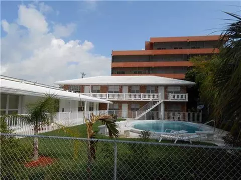 3217 NE 11th St #9, Pompano Beach, FL 33062 photo 1