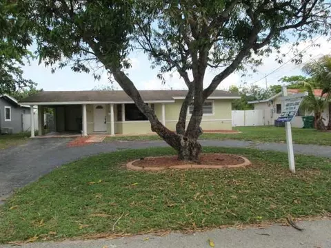 2913 Acapulco, Miramar, FL 33023 photo 1