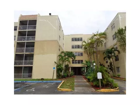 Undisclosed, Hialeah, FL 33015 photo 1