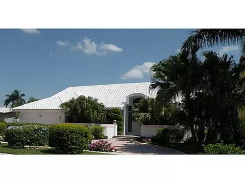 2411 NE 47th St, Lighthouse Point, FL 33064 photo 1