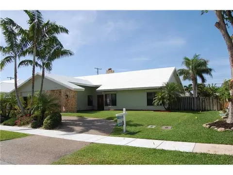 2840 NE 46th St, Lighthouse Point, FL 33064 photo 1