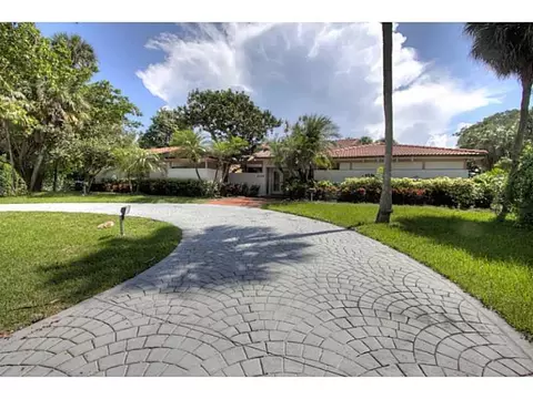 4026 S Cypress Dr, Pompano Beach, FL 33069 photo 1