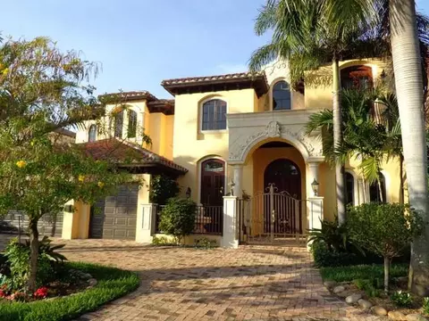 2443 NE 25th St, Lighthouse Point, FL 33064 photo 1