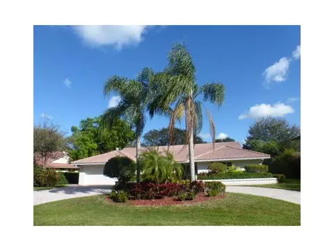 1020 E Cypress Dr, Pompano Beach, FL 33069 photo 1
