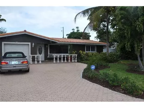 2151 NE 35th St, Lighthouse Point, FL 33064 photo 1