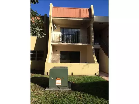 Undisclosed, Miami, FL 33176 photo 1