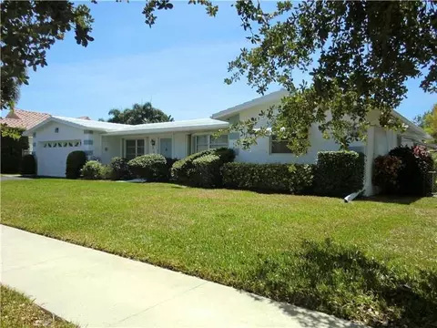 2220 NE 46th St, Lighthouse Point, FL 33064 photo 1