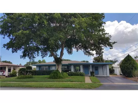 700 NE 8th Ct, Pompano Beach, FL 33060 photo 1