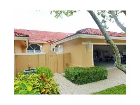 4102 Carriage Dr #E-2, Pompano Beach, FL 33069 photo 1