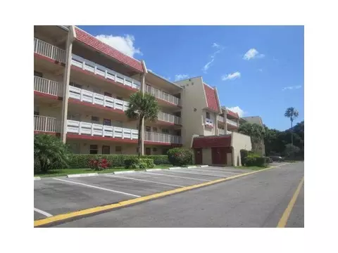 1010 Country Club Dr #206, Margate, FL 33063 photo 1