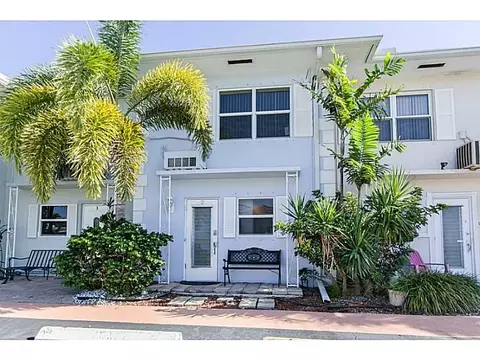 2500 NE 36th St #2, Lighthouse Point, FL 33064 photo 1