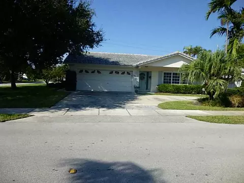2901 NE 45th St, Lighthouse Point, FL 33064 photo 1