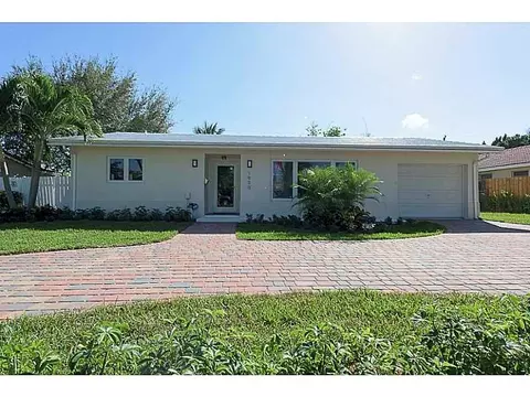 1920 NE 27th Ct, Lighthouse Point, FL 33064 photo 1