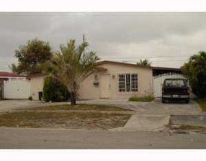 681 SE 3 Pl, Hialeah, FL 33010 photo 1