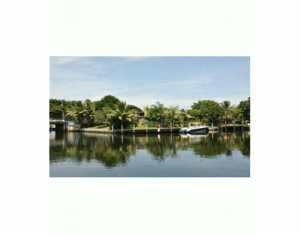 2530 NE 36th St, Pompano Beach, FL 33064 photo 1