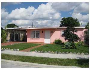 651 E 43 St, Hialeah, FL 33013 photo 1