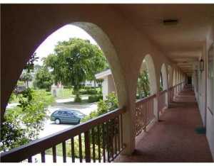 1209 Bahama Bnd #e2, Pompano Beach, FL 33066 photo 1