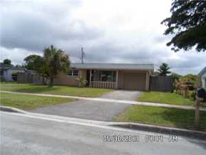 2205 W River Dr, Pompano Beach, FL 33063 photo 1