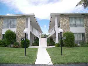 2753 NE 28th St #9e, Pompano Beach, FL 33064 photo 1