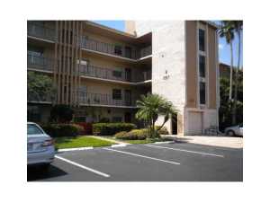 357 N Rock Island Rd #301, Pompano Beach, FL 33063 photo 1
