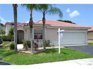 7848 NW 33rd St, Pompano Beach, FL 33063 photo 1
