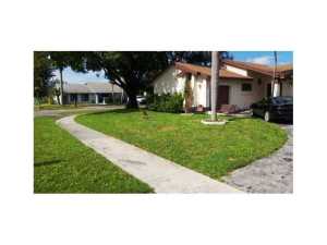 900 SW 56th Ave, Pompano Beach, FL 33068 photo 1