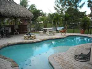 454 Lakeside Cir, Fort Lauderdale, FL 33326 photo 1