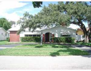 4331 Thomas St, Hollywood, FL 33021 photo 1