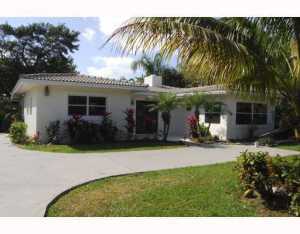 3404 Beacon St, Pompano Beach, FL 33062 photo 1