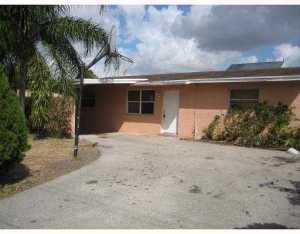 6323 SW 1st St, Pompano Beach, FL 33063 photo 1
