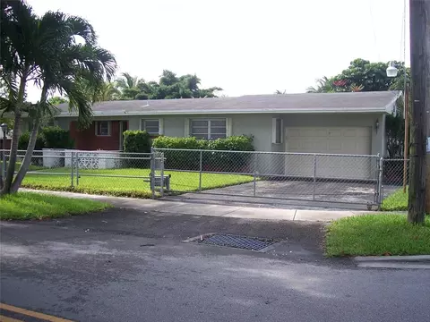 1805 W 63rd St, Hialeah, FL 33012 photo 1