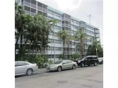 Undisclosed, Miami, FL 33169 photo 1
