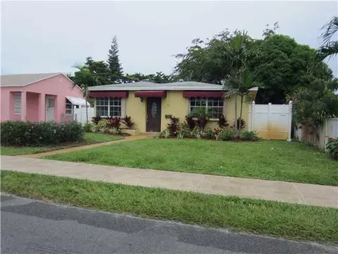 25 SE 7th St, Dania Beach, FL 33004 photo 1