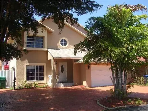 Undisclosed, Hialeah, FL 33015 photo 1