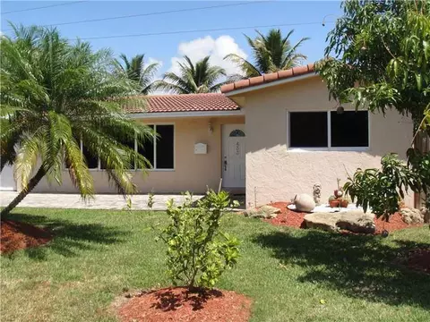 433 SE 3 Te, Dania Beach, FL 33004 photo 1