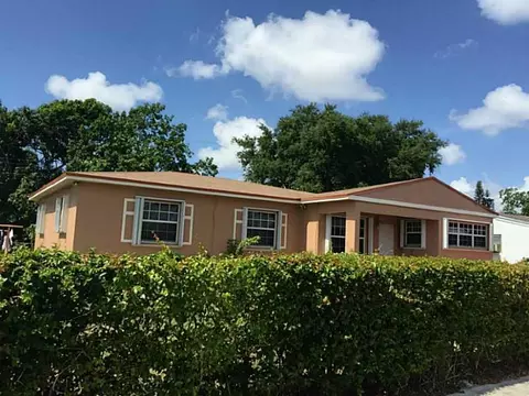 Undisclosed, Miami, FL 33162 photo 1