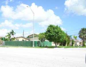 805 E 45 St, Hialeah, FL 33013 photo 1