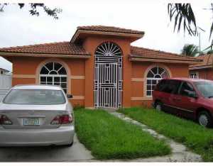 7471 W 33 Ln, Hialeah, FL 33016 photo 1