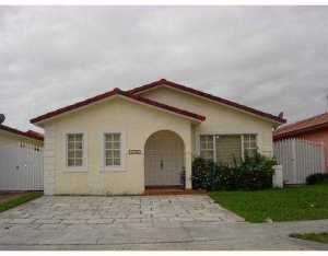 7106 W 30 Ct, Hialeah, FL 33016 photo 1