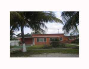371 W 46 St, Hialeah, FL 33012 photo 1