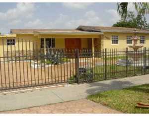 7175 W 10 Ct, Hialeah, FL 33014 photo 1