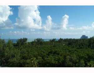 100 Bayview Dr #824, North Miami Beach, FL 33160 photo 1