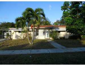 4211 SW 32nd Dr, Hollywood, FL 33023 photo 1