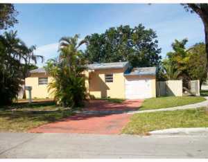 5590 W 2 Ave, Hialeah, FL 33012 photo 1