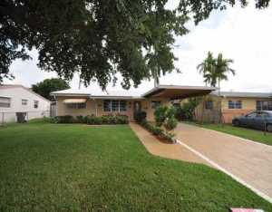 7460 Pierce St, Hollywood, FL 33024 photo 1
